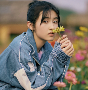 R1SE成员焉栩嘉疑似恋情曝光,他传说中的绯闻女友是谁?-第9张图片-波音达手游百科