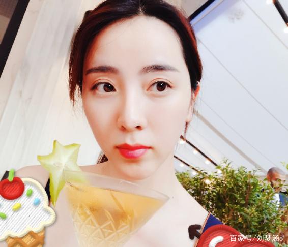 如何评价央视主持人李思思?央视主持人李思思的胸多大-第12张图片-波音达百科