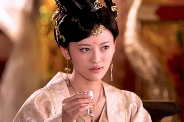 杨玉环容貌复原图揭开千年谜团的真实面貌-第2张图片-波音达百科