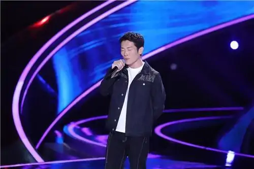 中国好声音 唱《为爱痴狂》是谁(中国好声音,唱为爱痴狂的那男的叫什么)-第7张图片-波音达百科