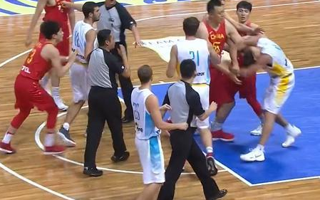 男篮热身赛冲突原因是什么?中国男篮热身赛为什么起冲突?-第3张图片-波音达百科