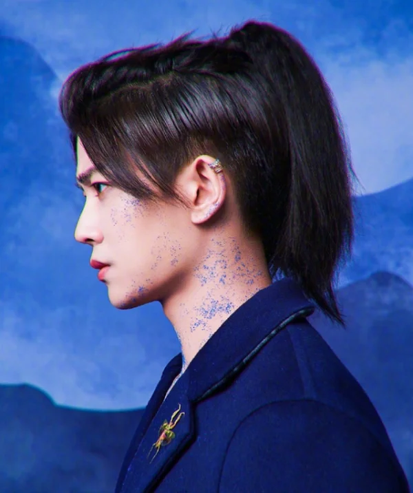 任嘉伦一家三口合照(任嘉伦家世惊人)(任嘉伦一家三口住在哪里?)-第9张图片-波音达手游百科