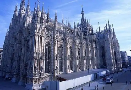 哥特式建筑的代表作介绍?哥特式建筑的特点及其代表作-第4张图片-波音达百科