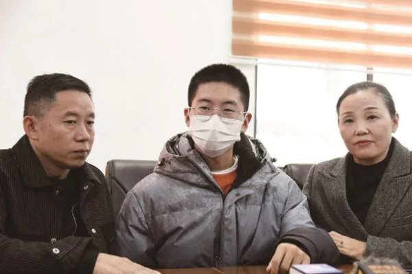 梅姨到底有多恐怖?羊城暗哨的梅姨到底是谁呀?-第7张图片-波音达百科