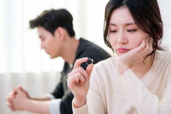 追女三十六房怎么样(《追女三十六房》的主演是谁?)-第1张图片-波音达百科