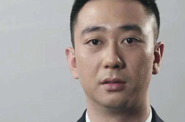 王自健前妻回应家暴,为何过了这么久才发声?-第15张图片-波音达手游百科