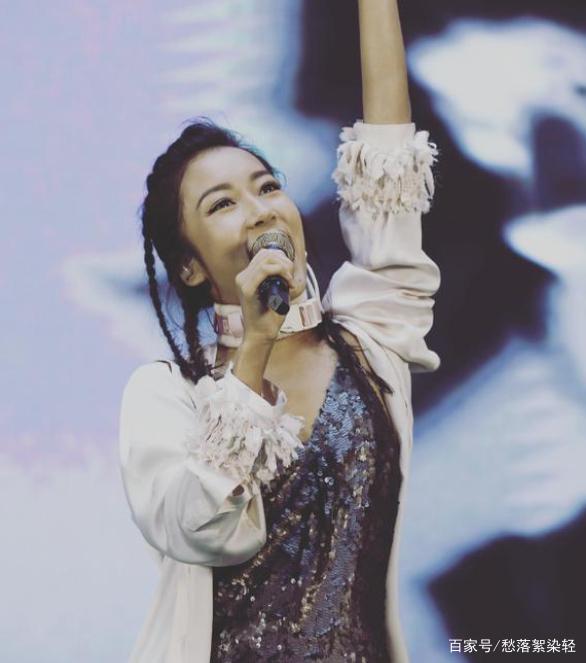 中国好声音第二季学员萱萱几岁?中国好声音第二季萱萱长得像哪个明星-第3张图片-波音达百科