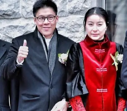 郭晶晶霍启刚离婚了嘛(郭晶晶净身出户怎么回事郭晶晶霍启刚被离婚)-第31张图片-波音达百科