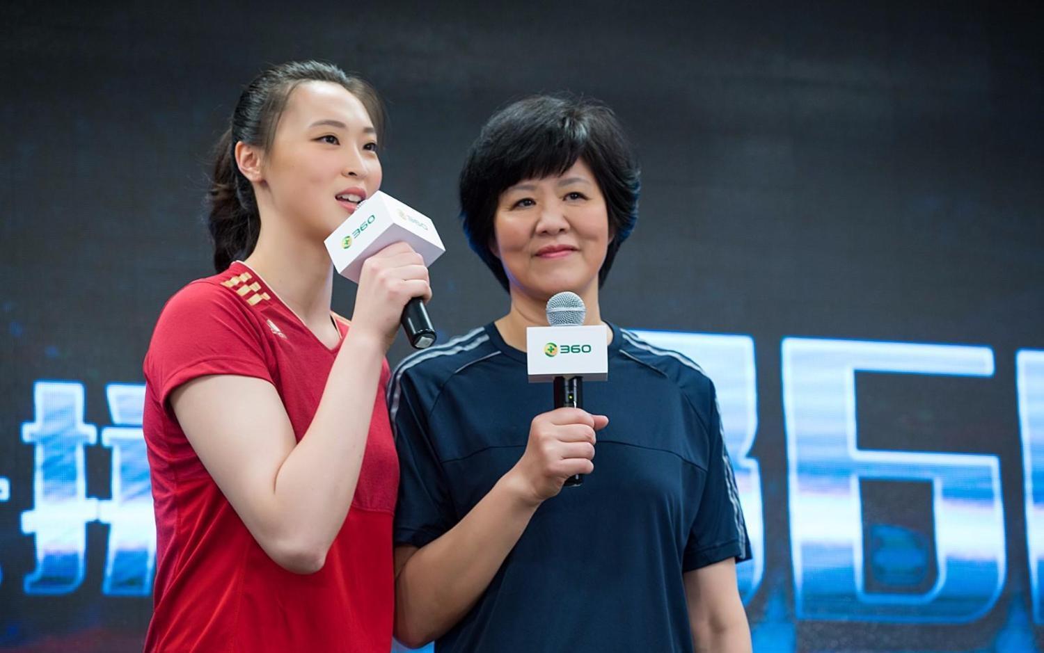 排球女神惠若琪宣布产女,晒出一家三口合照,她的产后状态如何?-第9张图片-波音达手游百科