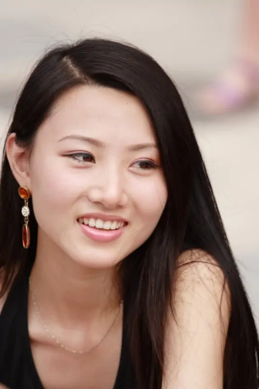 求非诚勿扰这个女嘉宾的资料(非诚勿扰八号女嘉宾资料)-第2张图片-波音达百科