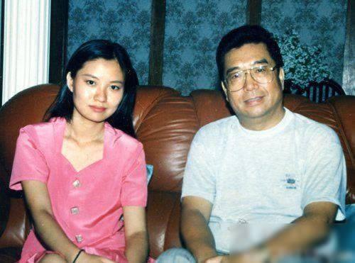 李双江儿子李贺近况(李双江的儿子李贺在哪个单位工作?)-第18张图片-波音达手游百科