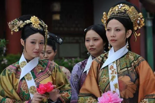 谁有九月流火的《玉佩里的太子爷》(玉佩里的太子爷男主有妾吗)-第8张图片-波音达百科