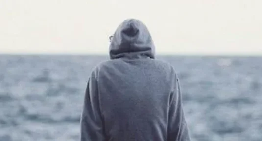 男人累心累身心疲惫句子有哪些?-第1张图片-波音达手游百科