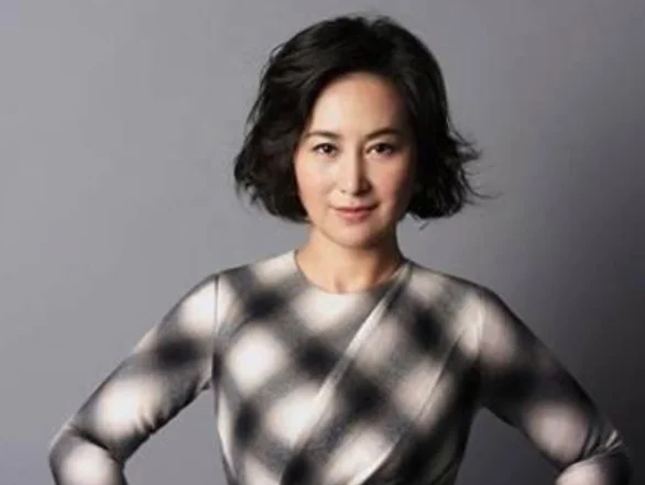 何超琼不能生育(何超琼的现任老公)-第14张图片-波音达手游百科