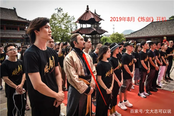 吴秀波有几段婚姻?吴秀波现任妻子是尚洁吗?吴秀波之一任妻子是谁?-第24张图片-波音达手游百科