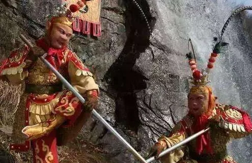 真假美猴王的概括内容有哪些?《真假美猴王》的概括可以怎样写?-第3张图片-波音达手游百科