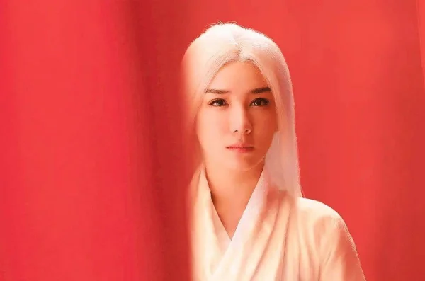 新白发魔女传的演员表字体(新白发魔女传演员表范冰冰)-第6张图片-波音达手游百科