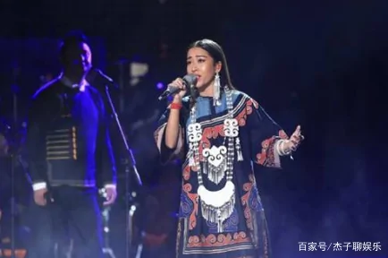 2016春晚吉克隽逸唱的什么歌(吉克隽逸唱的海菜腔是什么歌?)-第11张图片-波音达手游百科
