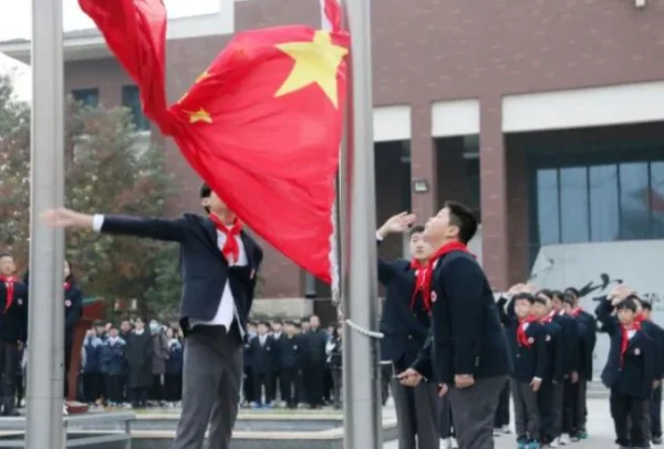 天安门国旗护卫队能合影吗(现任天安门国旗护卫队队长)-第2张图片-波音达手游百科