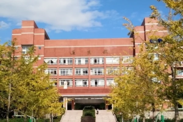绵阳中学实验学校很好吗(绵阳实验中学和绵阳中学实验学校有何区别)-第2张图片-波音达手游百科