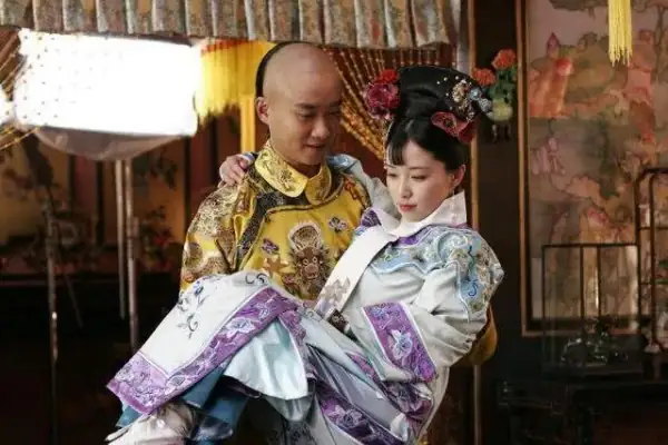 《倾国倾城展容颜》最新txt全集下载-第15张图片-波音达手游百科