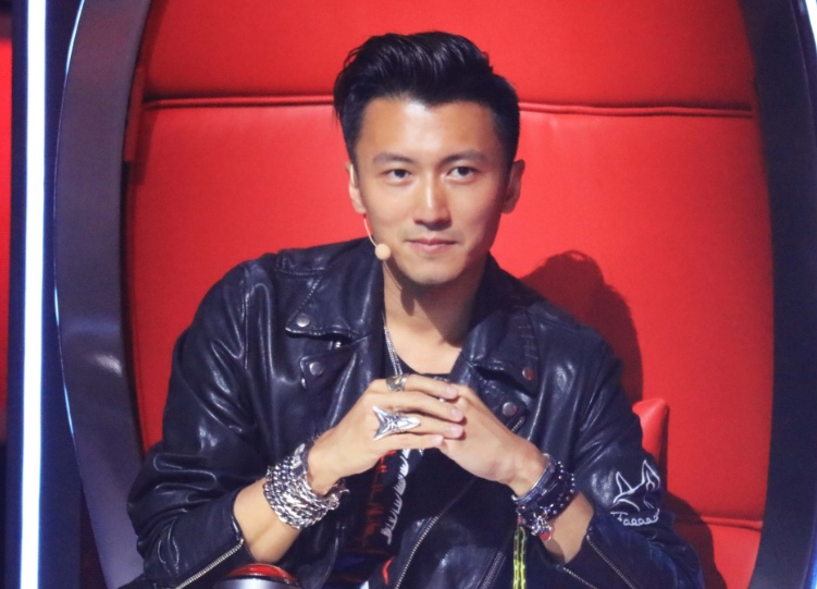 第三季中国好声音杨坤组余枫唱过的所有歌曲歌-第1张图片-波音达手游百科