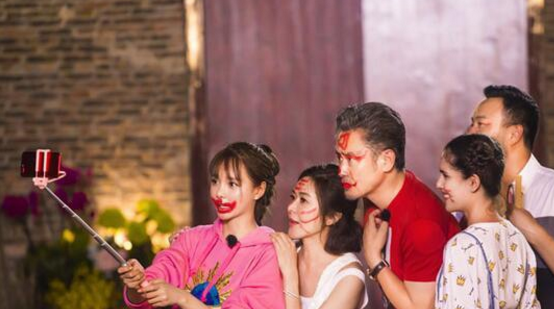 吴秀波有几段婚姻?吴秀波现任妻子是尚洁吗?吴秀波之一任妻子是谁?-第7张图片-波音达手游百科