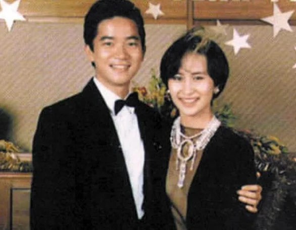 何超琼不能生育(何超琼的现任老公)-第12张图片-波音达手游百科