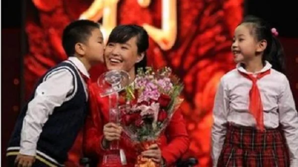 张丽莉老师的故事电影在哪看(《张丽莉老师的故事》中饰演张丽莉的是谁?)-第9张图片-波音达手游百科