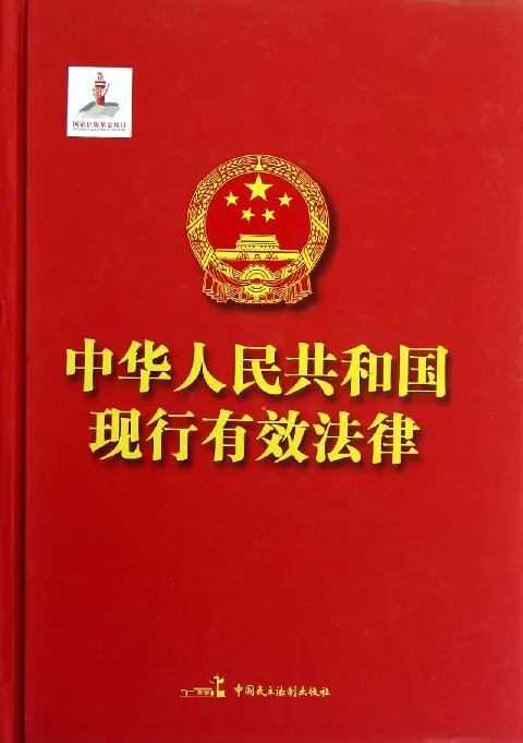 中国人民 *** 由哪些军种组成(中国人民 *** 的胸牌怎样区分?)-第8张图片-波音达手游百科