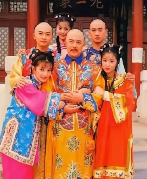 新还珠格格演员图片哪儿有(新还珠格格在哪里可以看)-第4张图片-波音达手游百科
