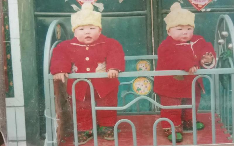 年轻的时候快乐那么简单是什么歌-第1张图片-波音达百科