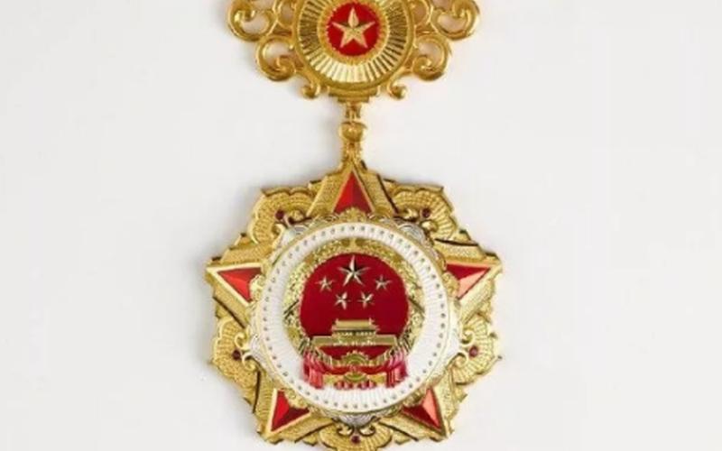 国家勋章是纯金的吗-第1张图片-波音达百科