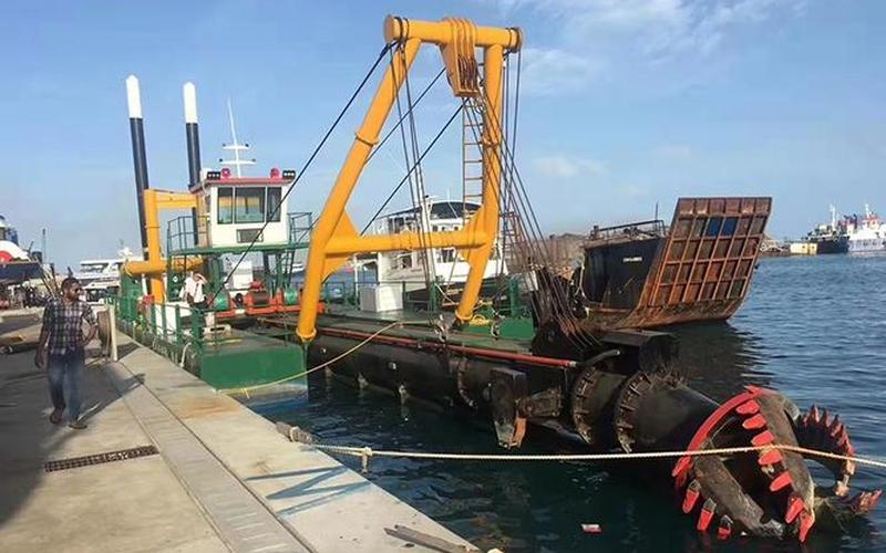 挖泥船清淤多少钱-第1张图片-波音达百科