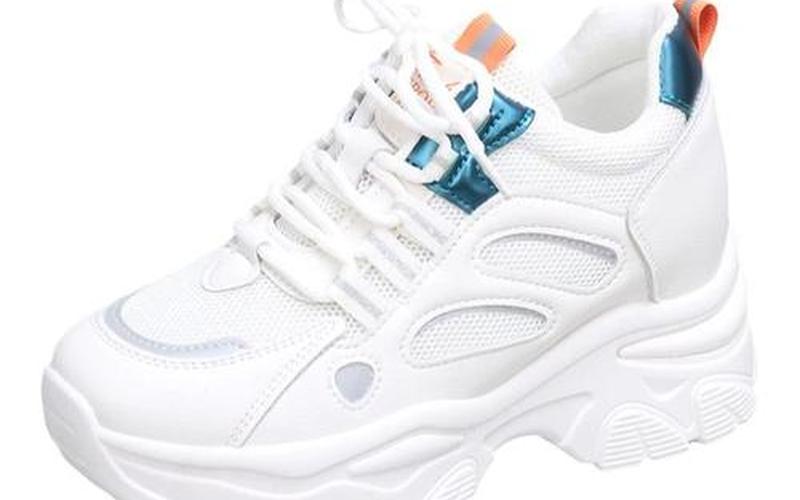 瘦身内增高运动鞋-第1张图片-波音达百科