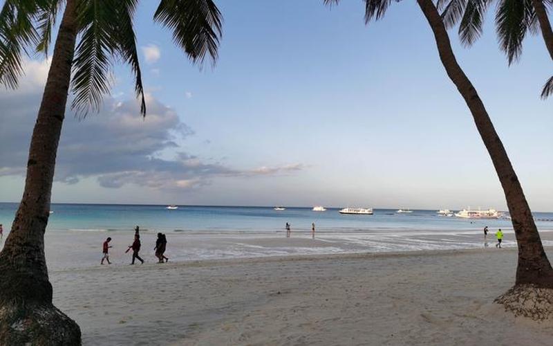 菲律宾长滩岛好玩吗-第1张图片-波音达百科