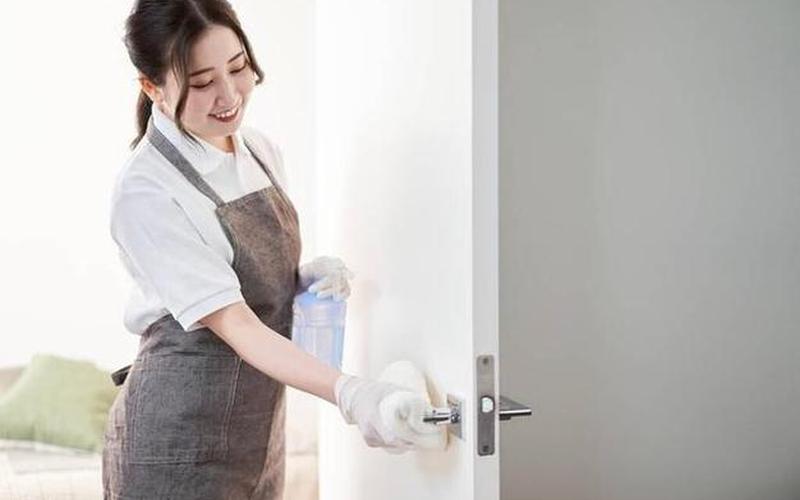 现在住家保姆一般多少钱-第1张图片-波音达百科