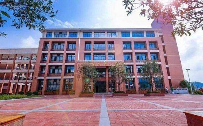 正规的封闭式学校在哪里-第1张图片-波音达百科