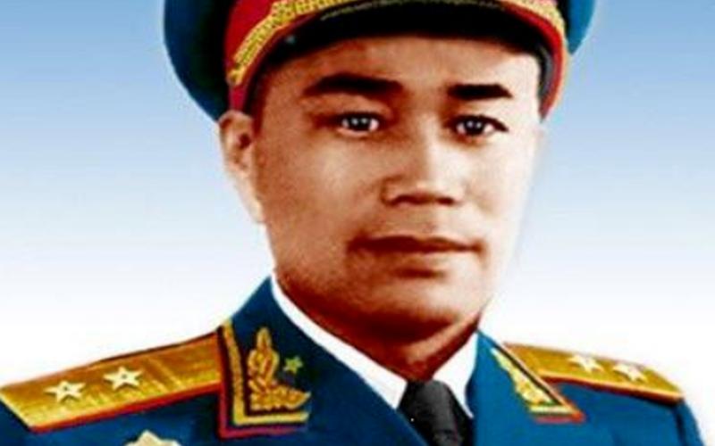 韩雪的爷爷是韩先楚吗-第1张图片-波音达百科