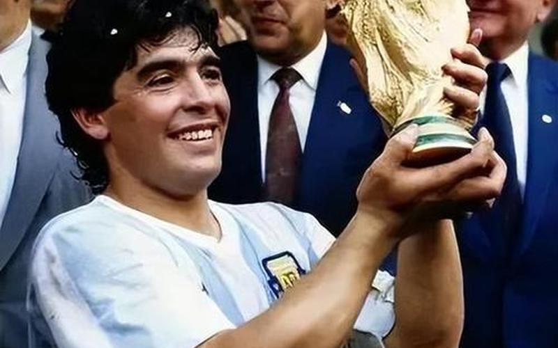 世界三大公认足球球王-第1张图片-波音达百科