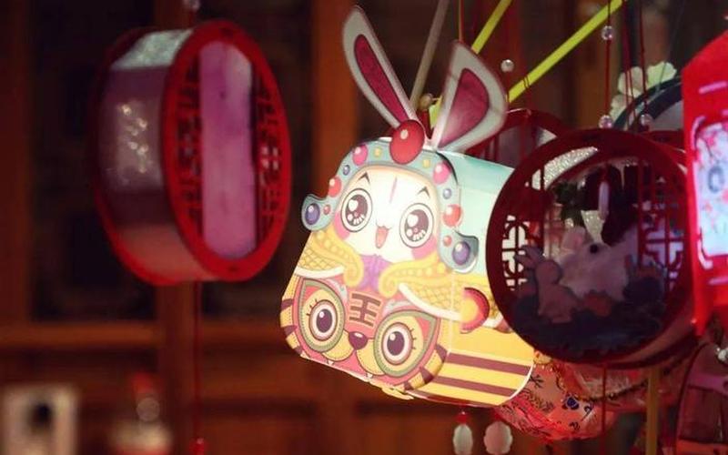 烟火绚丽打一生肖-第1张图片-波音达百科