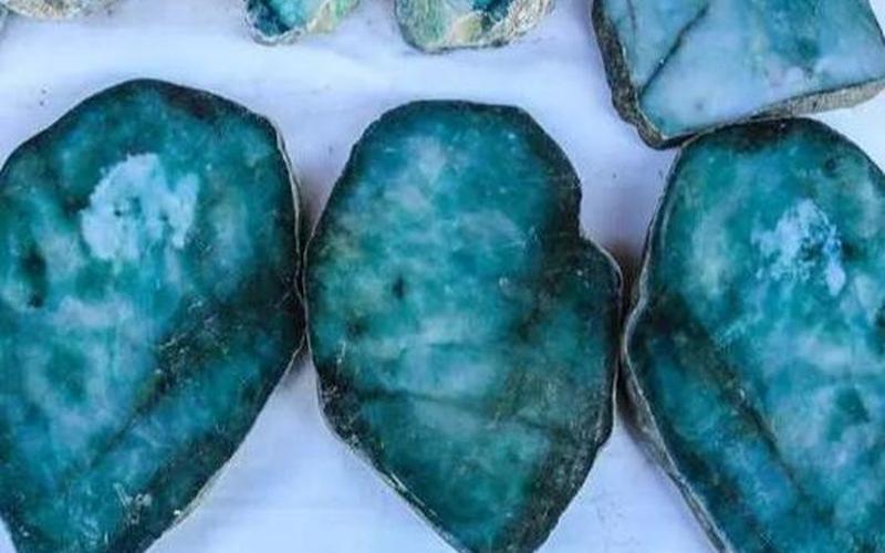 如何辨别危料翡翠-第1张图片-波音达百科