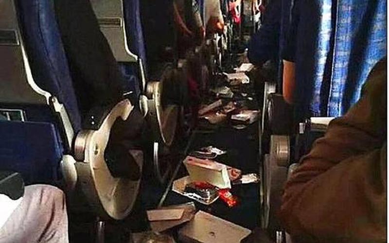 川航事件乘客终身免费-第1张图片-波音达百科