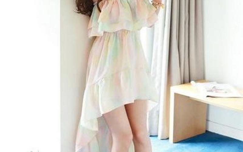 抹胸裙穿什么内衣-第1张图片-波音达百科