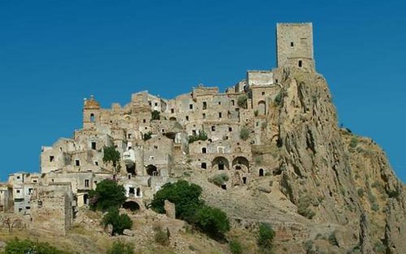 鬼城是指那个城市-第1张图片-波音达百科