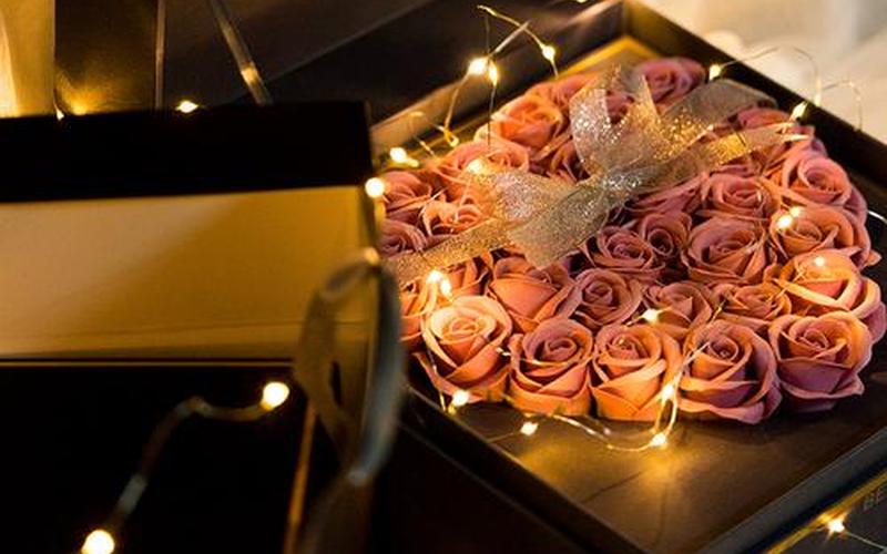 情人节礼物给女朋友-第1张图片-波音达百科