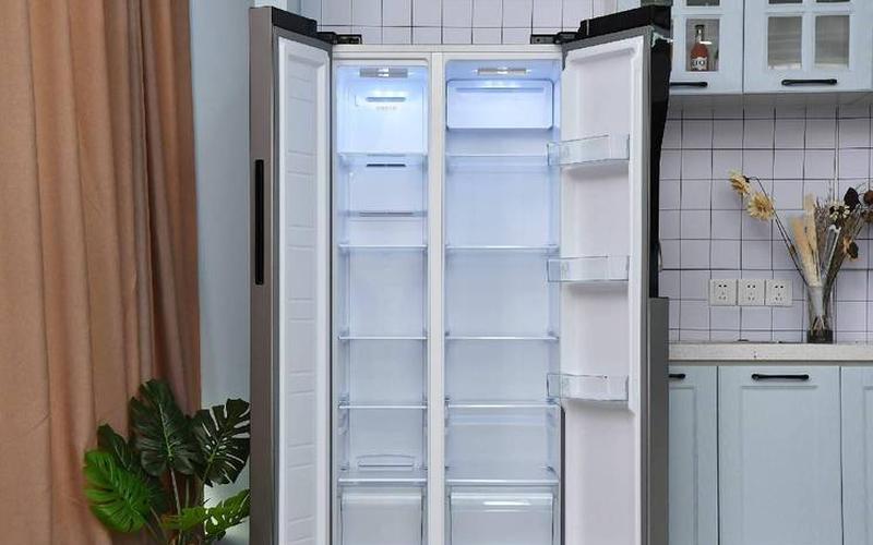 冰箱侧面烫手怎么回事-第1张图片-波音达百科