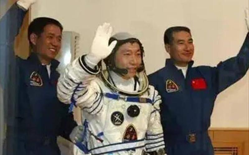 神舟六号牺牲宇航员-第1张图片-波音达百科