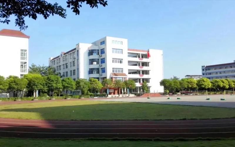 厦门英才学校学费-第1张图片-波音达百科