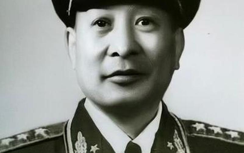 景甜的爷爷是开国上将-第1张图片-波音达手游百科